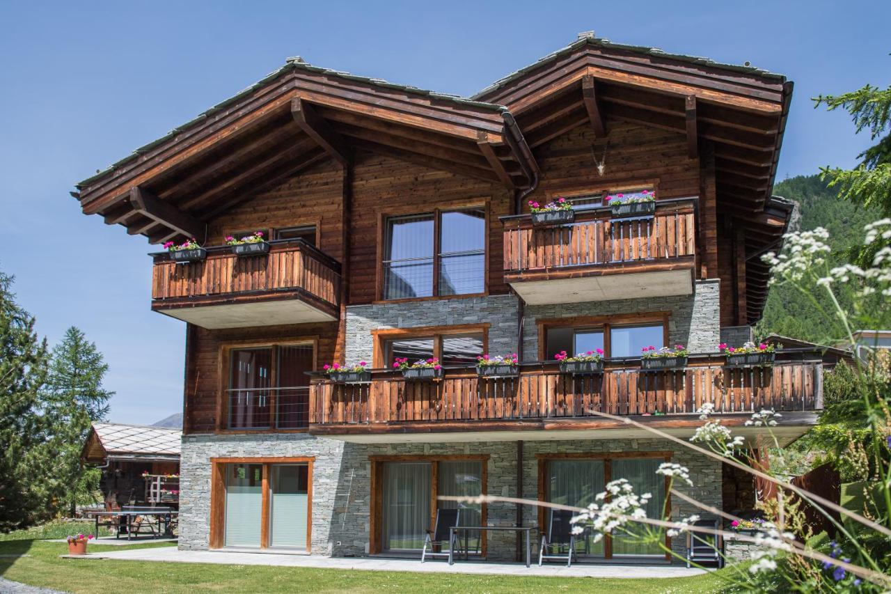 Ferienhaus Casa Luna เซอร์แมท ภายนอก รูปภาพ